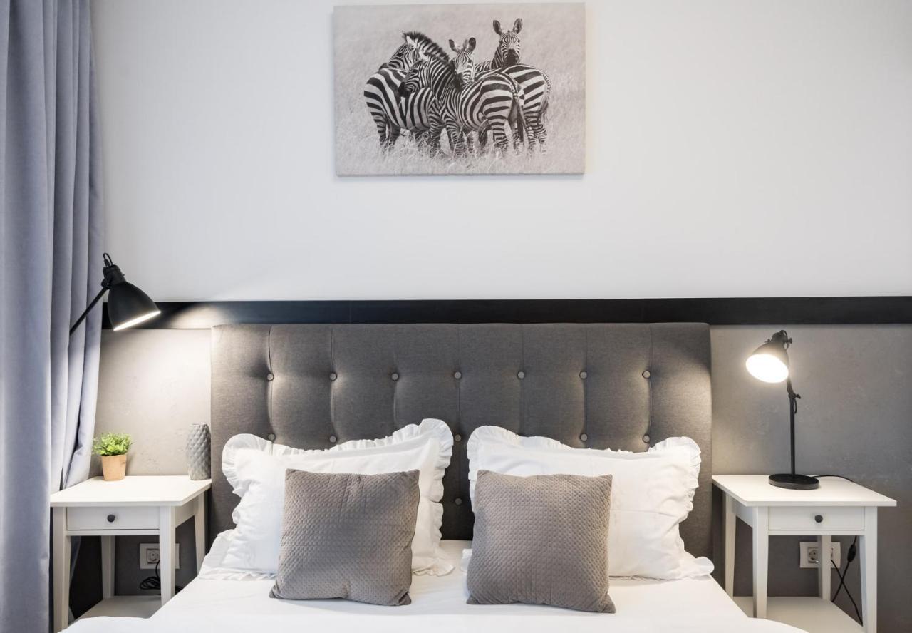 Happy Bubble I Timpuri Noi 1Br Apt 4 Ppl Boekarest Buitenkant foto