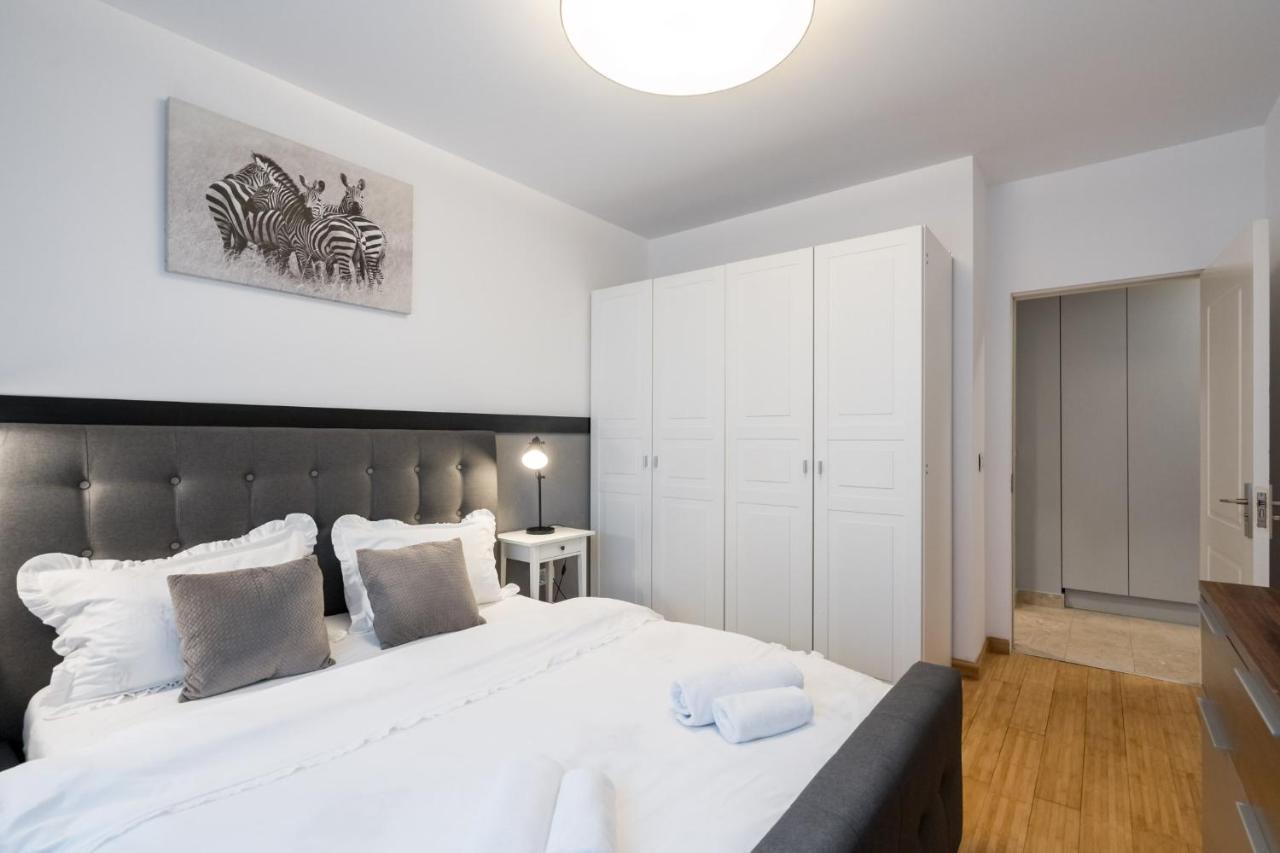Happy Bubble I Timpuri Noi 1Br Apt 4 Ppl Boekarest Buitenkant foto