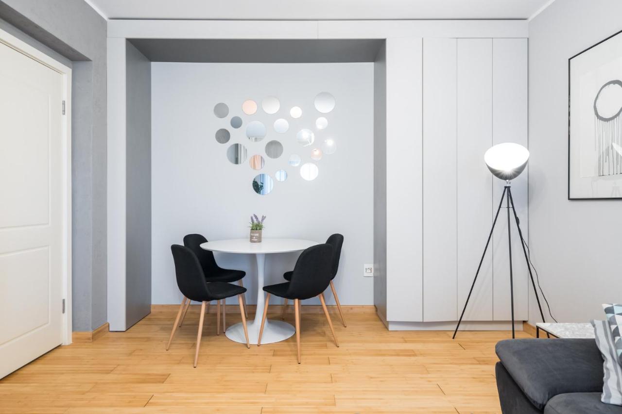 Happy Bubble I Timpuri Noi 1Br Apt 4 Ppl Boekarest Buitenkant foto