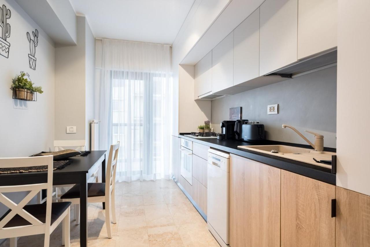 Happy Bubble I Timpuri Noi 1Br Apt 4 Ppl Boekarest Buitenkant foto
